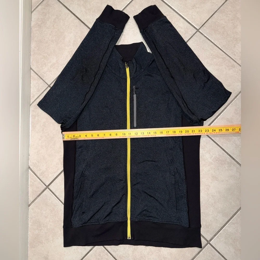 LULULEMON TRACK MEN’S JACKET HEATHERED BLACK YELLOW FULL ZIP SIZE XL PTP 22” EUC